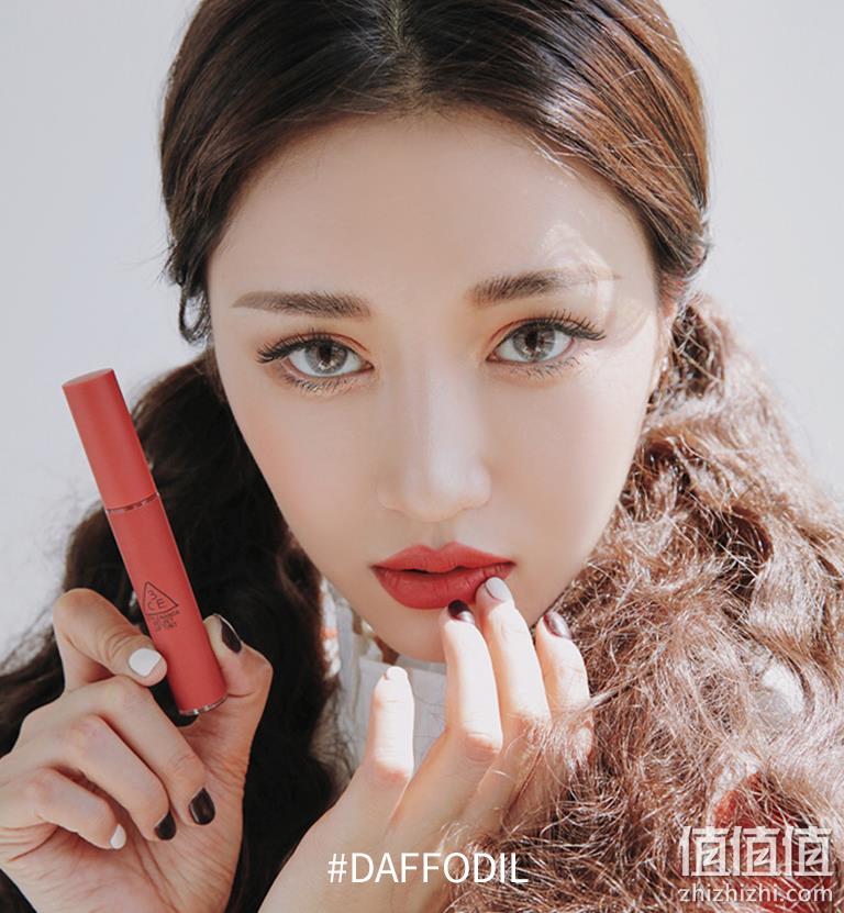 3CE 三熹玉 怪美系列 丝绒哑光唇釉 *2件（赠手持镜+粉底液+挎包） 134.8元包邮（史低58.65元/支） 值值值-买手聚集的地方