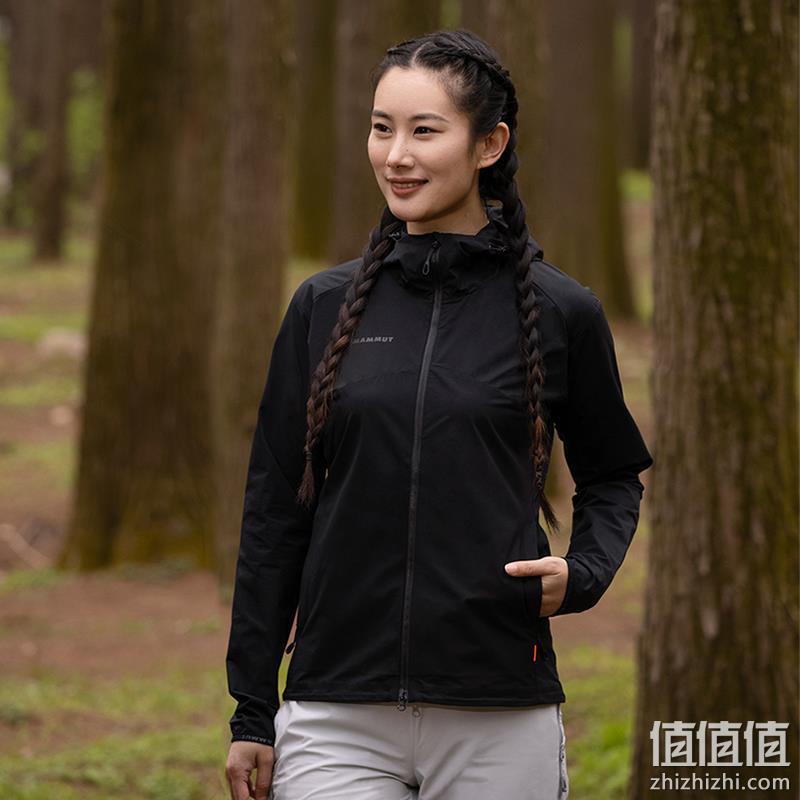 S码，Mammut 猛犸象 Granite SO 女士轻量弹力连帽防泼水软壳 1011-00331 折后新低522.01元（天猫旗舰店折后1238元） 值值值-买手聚集的地方