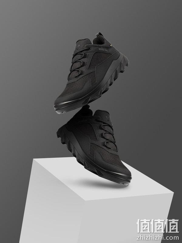 ECCO 爱步 Mx Hiking 驱动系列 男士GTX防水防滑跑步鞋 820194 多码 487.11元（天猫旗舰店折后1799元） 值值值-买手聚集的地方