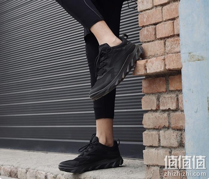 ECCO 爱步 Mx Hiking 驱动系列 男士GTX防水防滑跑步鞋 820194 多码 487.11元（天猫旗舰店折后1799元） 值值值-买手聚集的地方