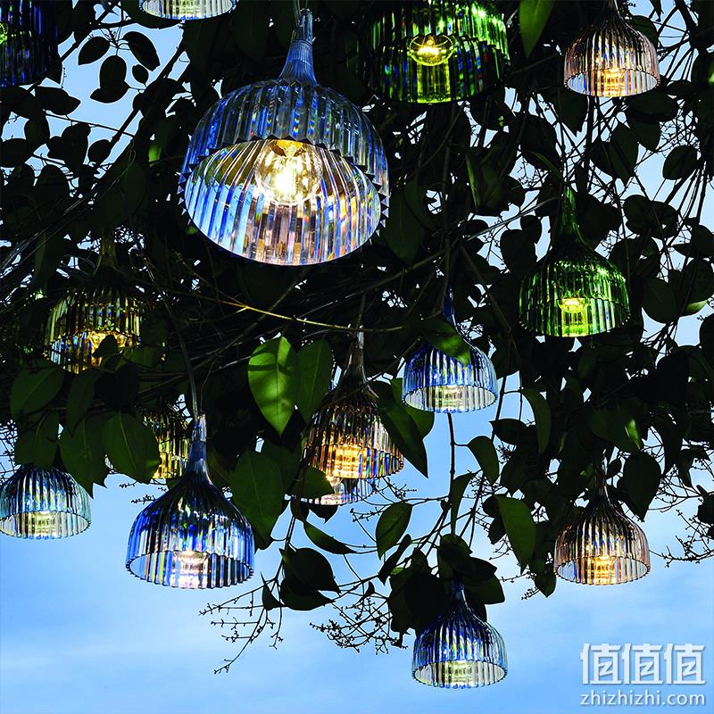 意大利国宝级家具品牌，Kartell È系列 个性简约吊灯 白色 447.33元（天猫折后883元） 值值值-买手聚集的地方