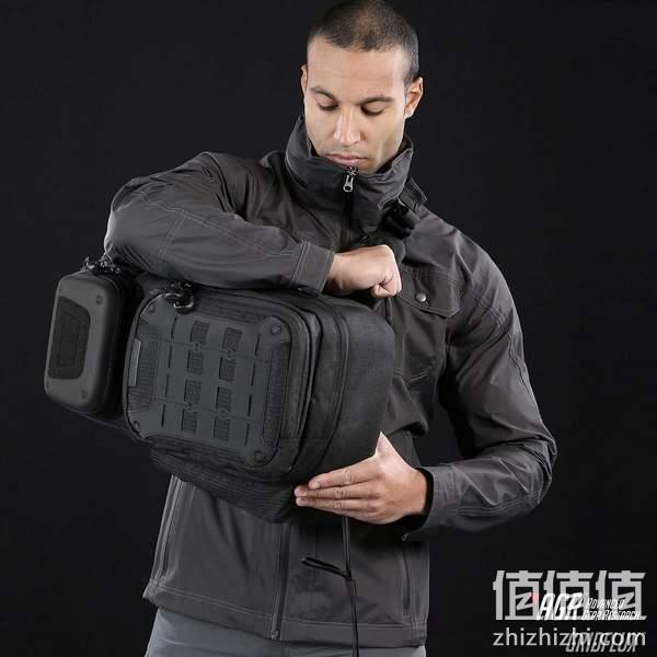 Maxpedition 美国马盖先 AGR系列 Gridflux™ 男士暗流单肩战术包18L 1057.77元（天猫旗舰店2429元） 值值值-买手聚集的地方