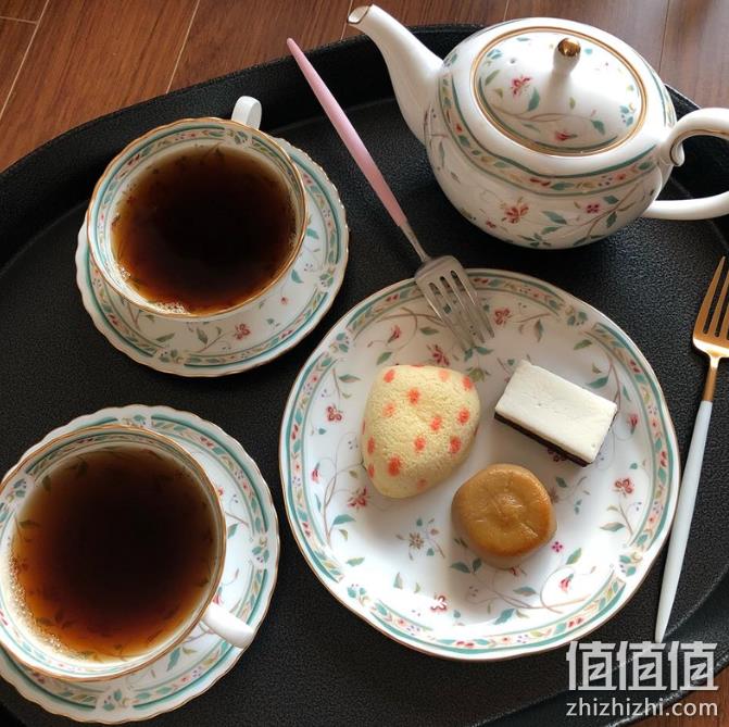 Noritake 则武 Hanasarasa花更纱 骨瓷小茶壶 520ml 543.65元（天猫1550元） 值值值-买手聚集的地方