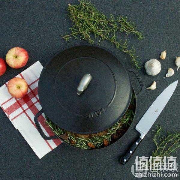 法国国宝级，Staub 珐宝 40511-474-0 圆形带盖铸铁砂锅 28cm 1067元 值值值-买手聚集的地方