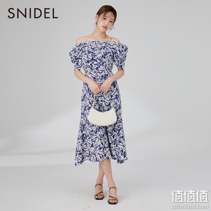 SNIDEL 周也同款 2023夏新品收腰印花泡泡袖一字肩连衣裙SWFO232046 447.34元（天猫折后987元） 值值值-买手聚集的地方