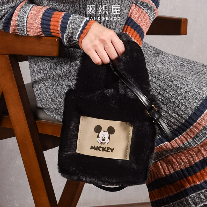 阪织屋 IP联名 加绒加厚印花外出便携绒绒包  多色 24.9元包邮 值值值-买手聚集的地方