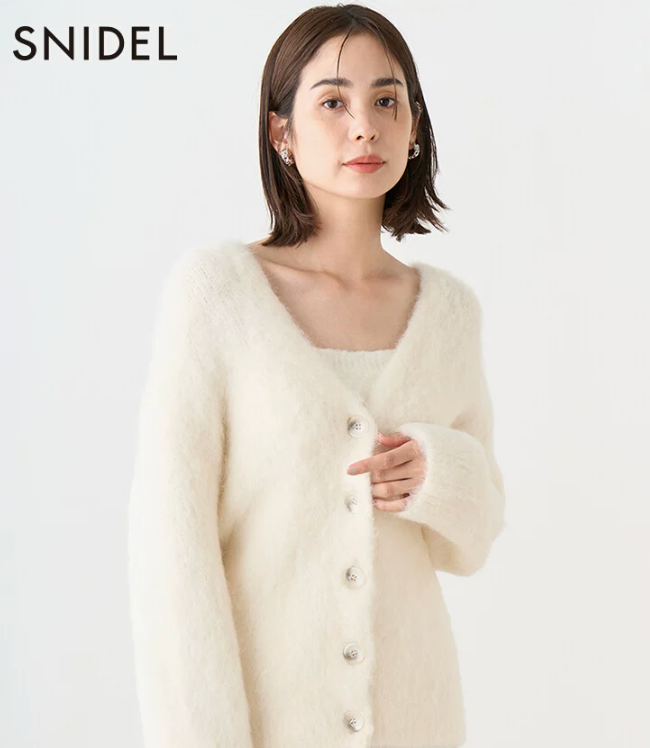 SNIDEL 2023秋冬新品 柔软纯色羊驼毛V领露背针织开衫 SWNT235124 614元（天猫1650元） 值值值-买手聚集的地方