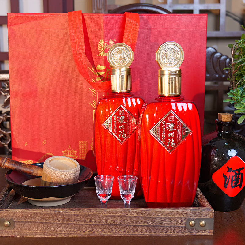 泸州老窖，泸州福 盛事共享 52度浓香型白酒500mL*2瓶礼盒装*3盒 赠窖之雅 52度白酒500mL*1瓶 269元包邮 值值值-买手聚集的地方