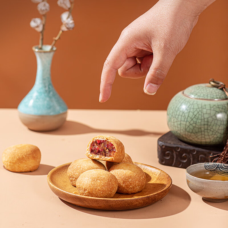 中华老字号，云南特产 梅花牌 昆明冠生园 云腿酥30g*10枚礼袋装*3件 68.72元包邮（折22.9元/袋） 值值值-买手聚集的地方