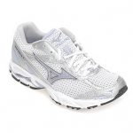 美津浓 MIZUNO 女式跑步鞋 银泰网价格227包邮（原价307，下单减80）