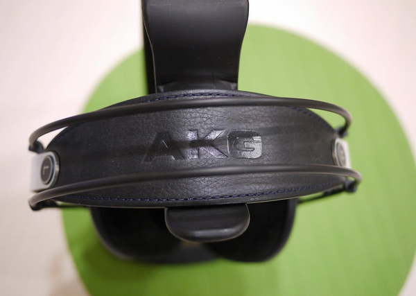 爱科技K702 HIFI头戴式耳机