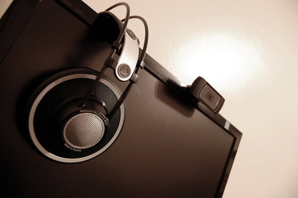 爱科技K702 HIFI头戴式耳机