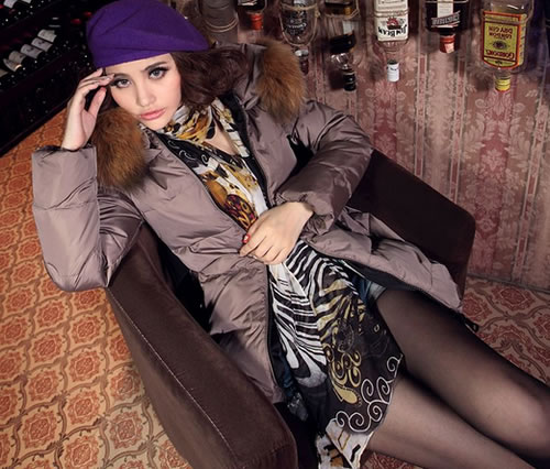 女式羽绒服
