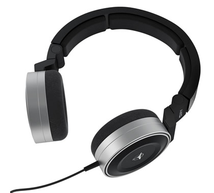 AKG K67耳机