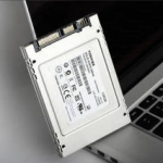 东芝 HDTS212AZSTA 128G固态硬盘（SATA3接口） 易迅网上海仓价格569（599-30）
