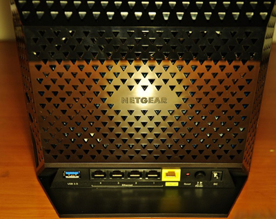NETGEAR R6300v2无线路由器