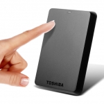 东芝 黑甲虫系列 2.5英寸移动硬盘 1TB/USB3.0 京东商城价格388，赠硬盘包！