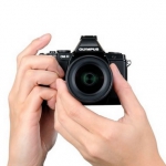 奥林巴斯 OM-D E-M5（14mm-42mm）微型单电套机 京东商城价格5999包邮