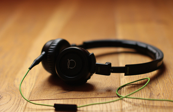 AKG Q460昆西琼斯签名系列可折叠头戴式耳机