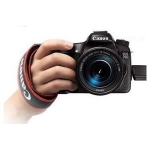 佳能 EOS 70D 单反相机（机身） 新蛋网价格6069，赠相机包和防雨罩！
