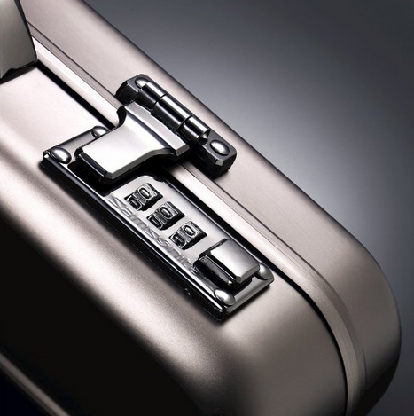 Samsonite 17寸铝制密码锁公文包