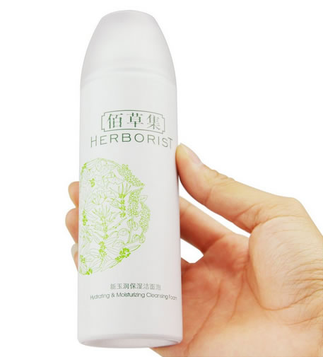 佰草集新玉润保湿洁面泡150ml 