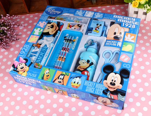 迪士尼Z6979超值文具礼盒