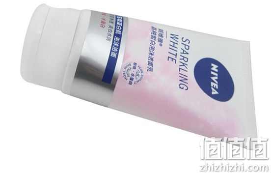 妮维雅泡沫洁面乳