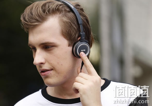 AKG K450头戴式耳机