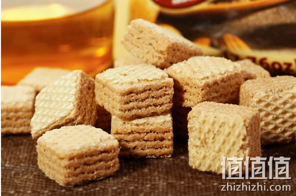 莱家粒粒杏仁味威化饼220g