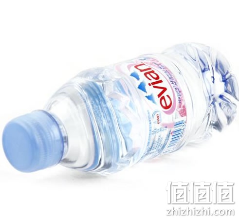 依云矿泉水