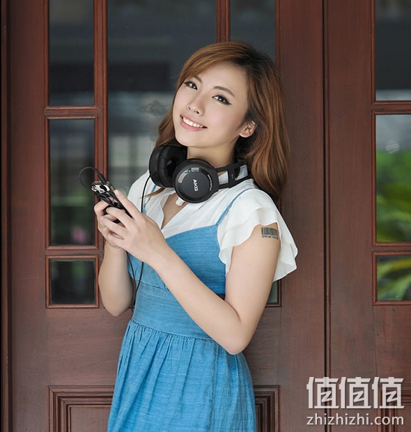 AKG K511头戴式耳机