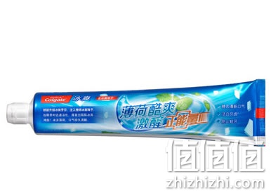 高露洁牙膏