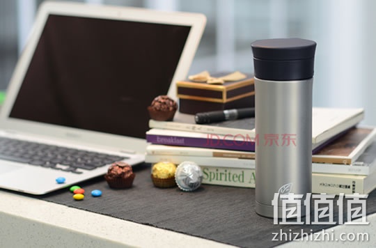 膳魔师保温杯