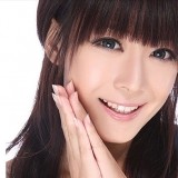 GEO 美瞳隐形眼镜混血小美年抛