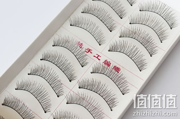 假睫毛