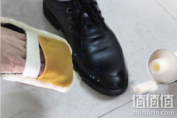 皮鞋油