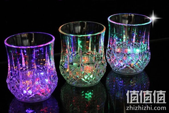 水杯