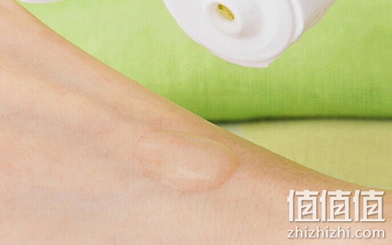 泊泉雅橄榄温和脸部卸妆油