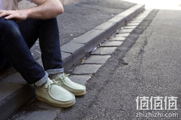 Clarks Wallabee 真皮男鞋