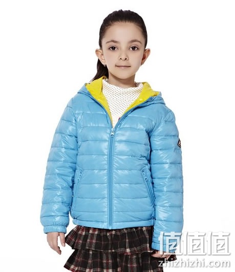 波司登女童羽绒服