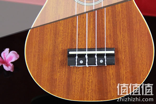 小吉他