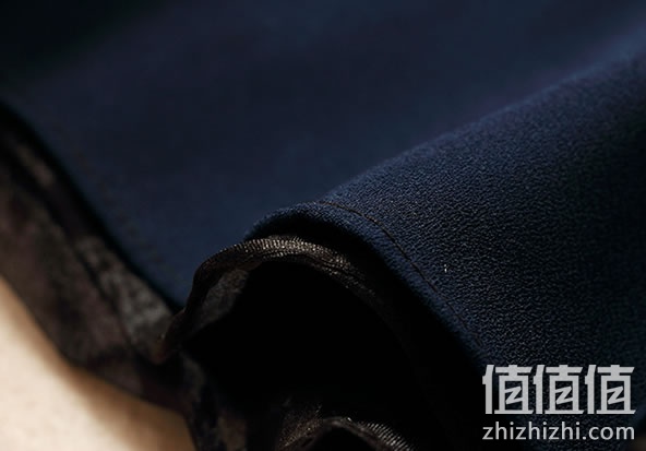 连衣裙