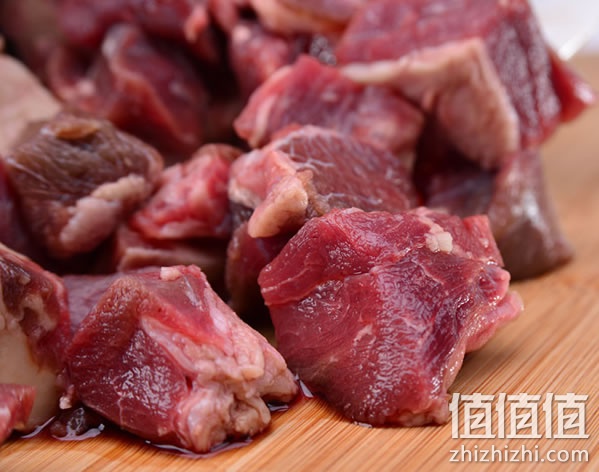 牛前部肉切块