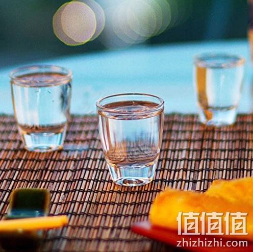 乐美雅烈酒金杯