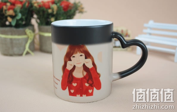 变色杯