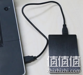 东芝Canvio slim超薄系列移动硬盘