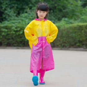半透明带书包位儿童雨衣