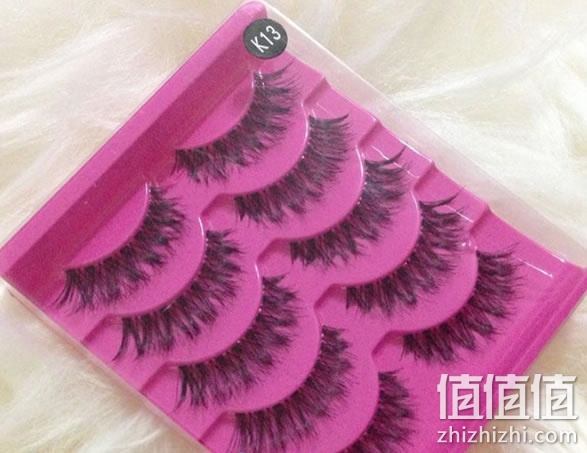 假睫毛