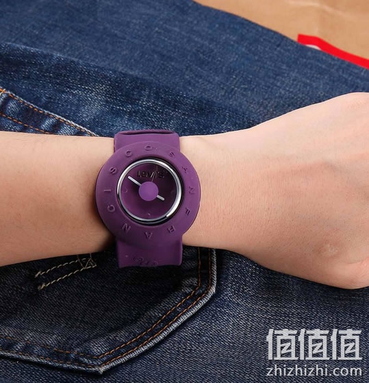 李维斯女款拍拍圈石英表